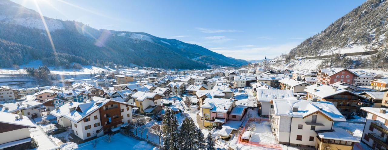 Hotel Genzianella Ziano di Fiemme Buitenkant foto