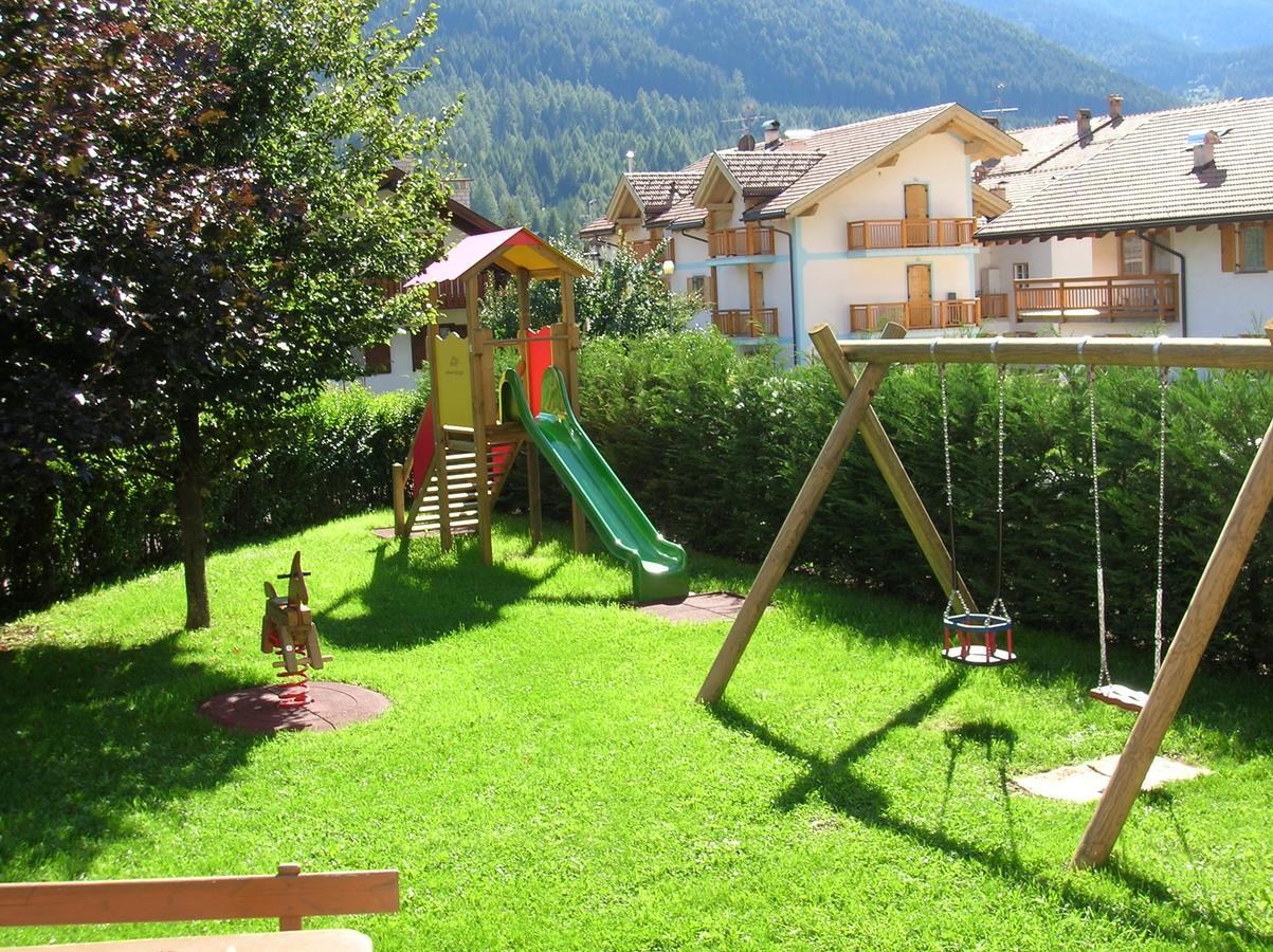 Hotel Genzianella Ziano di Fiemme Buitenkant foto