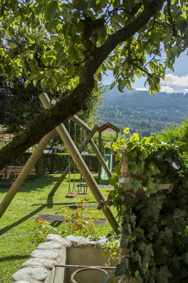 Hotel Genzianella Ziano di Fiemme Buitenkant foto